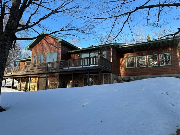 13849 E Shore Rd, Bergland, MI 49910