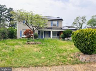 37 Sylvan Ln, Willingboro, NJ 08046
