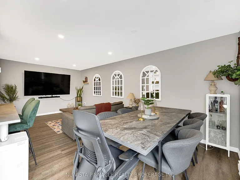 650 Cheapside St #210 — Photo 5