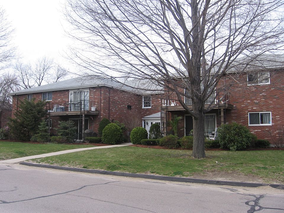 1st image of 28 Fountain Ln APT 9