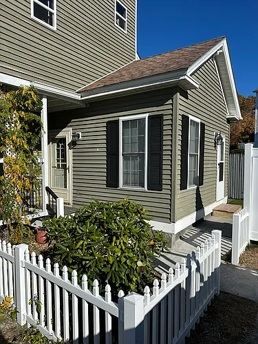 71 Coes St #1B Photo 1