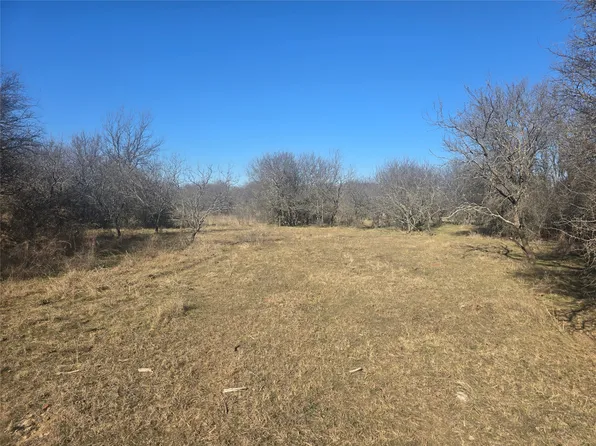 30 Oasis Ct, Graford, TX 76449