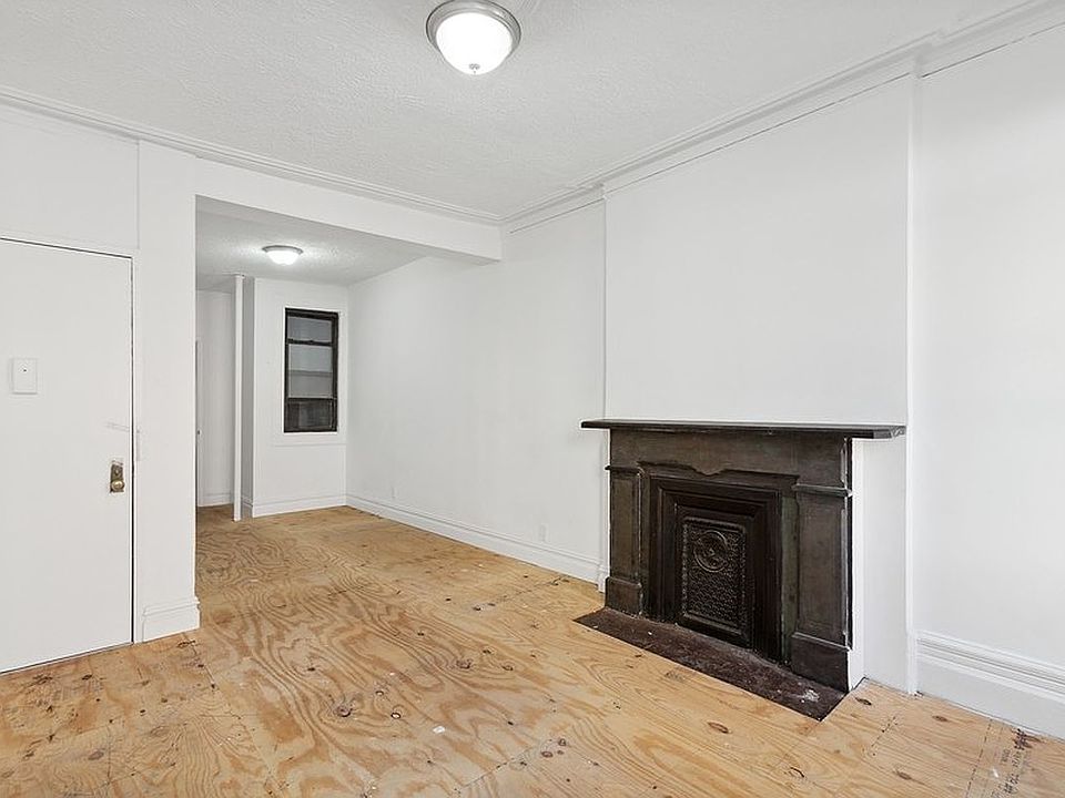 1st image of 346 W 48th St APT 4W