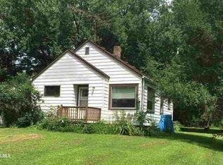 9795 Doty Rd, Savanna, IL 61074