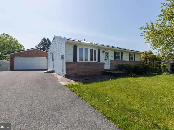 12064 Randy Dr, Greencastle, PA 17225