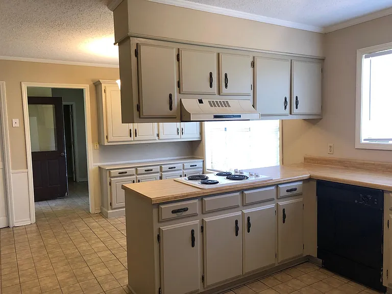 1041 Phillips Hill Rd — Photo 7