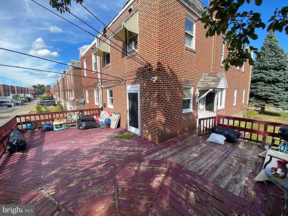 3rd image of 1238 Glenview St
