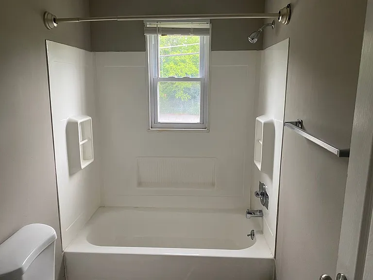 Topton Garden Apartments — Photo 7
