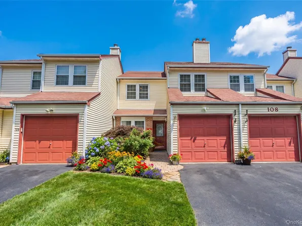 106 Strathmore Court Drive, Coram, NY 11727