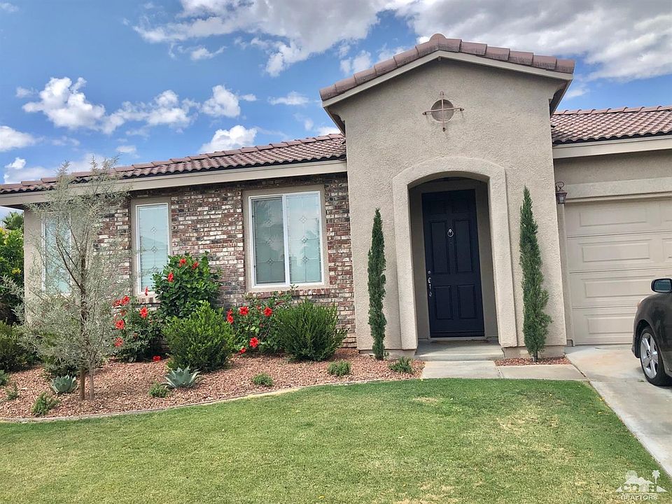 1st image of 42873 Zuniga St