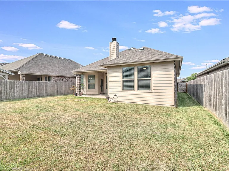 8010 Calma St — Photo 44