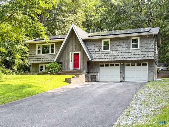 168 Lakeshore Drive, New Hartford, CT 06057