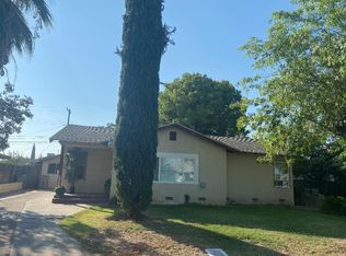 2132 N Lomita Ave, Fresno, CA 93703