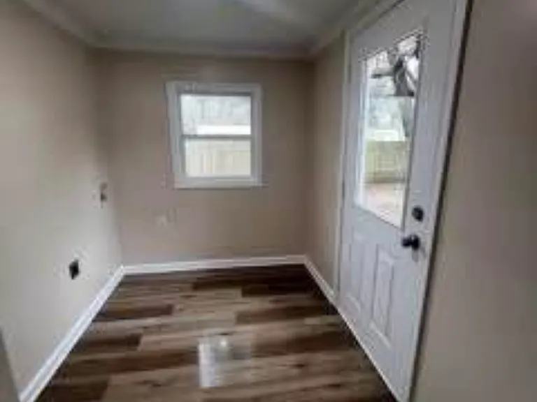 6310 Green Acres Ln — Photo 12