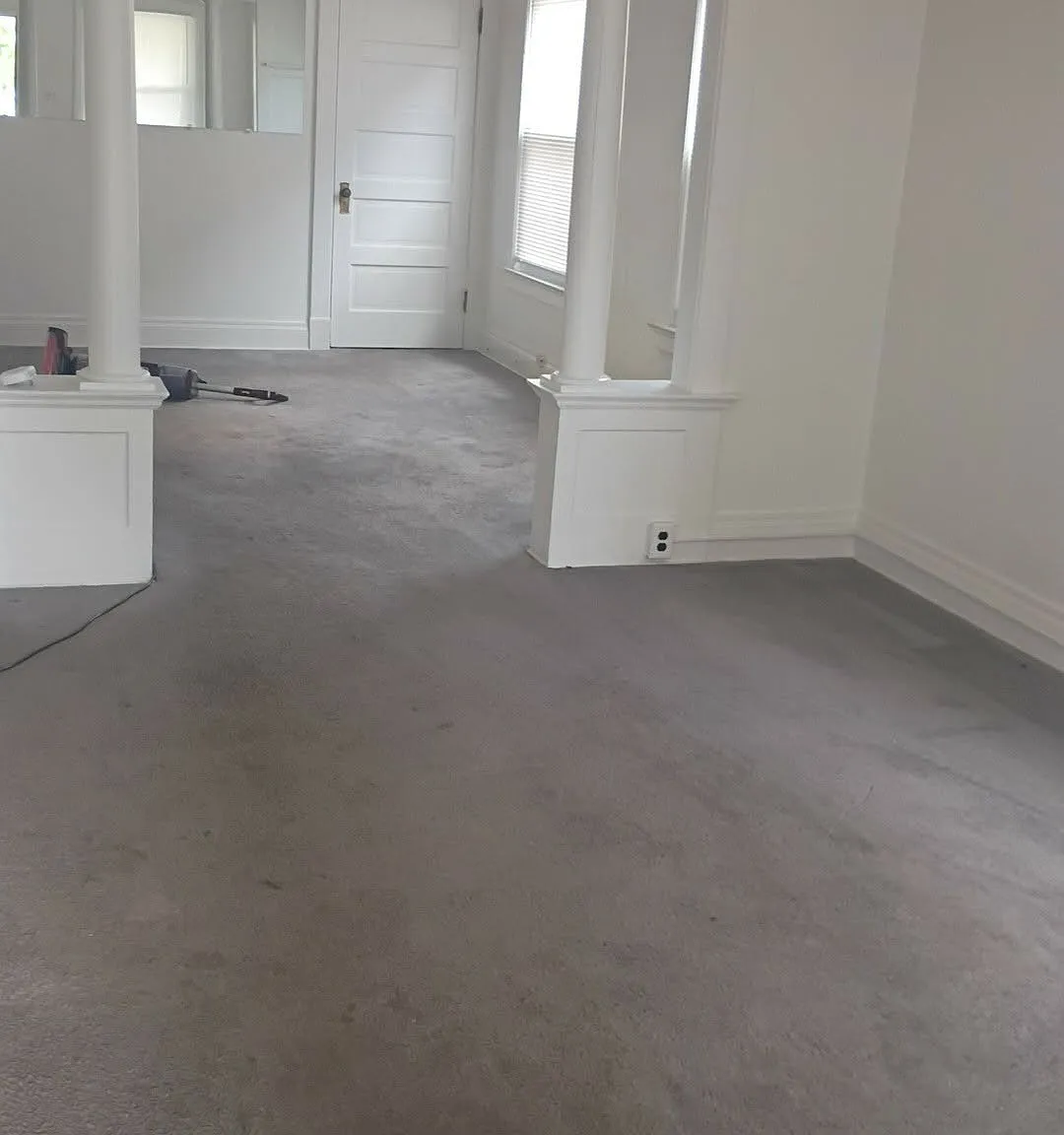 1122 Pinewood Ave - HSE — Photo 3