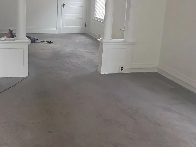 1122 Pinewood Ave — Photo 3