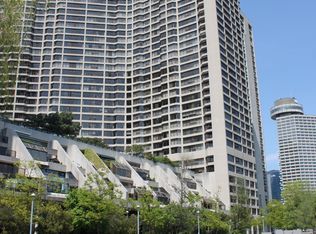 65 Harbour Sq #3007, Toronto, ON M5J 2L4