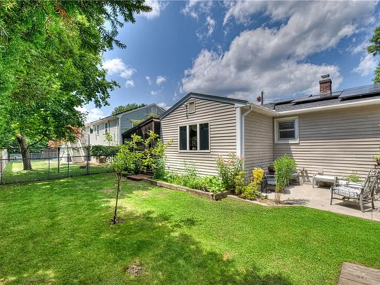 15 Whipple Ave — Photo 28