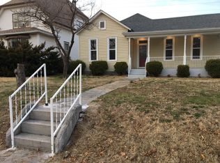 803 Oak St, Carthage, MO 64836