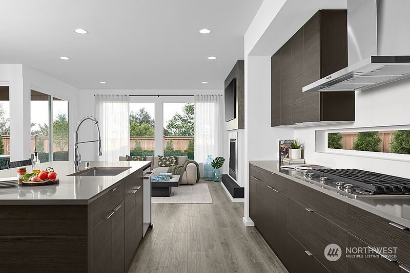 4th image of 31934 Victoria Street