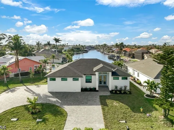 5244 Agualinda Blvd, Cape Coral, FL 33914