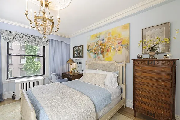 Sold by Corcoran | media 19