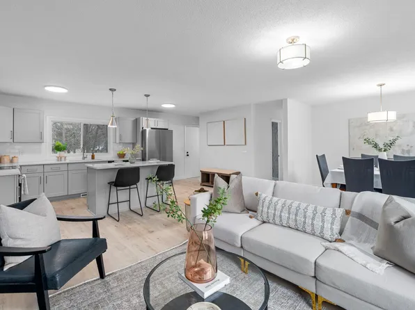 7832 Sugarloaf Trl, Minneapolis, MN 55444