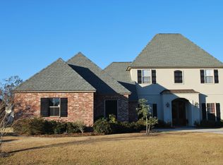 3930 Twelve Oaks Ave, Baton Rouge, LA 70820