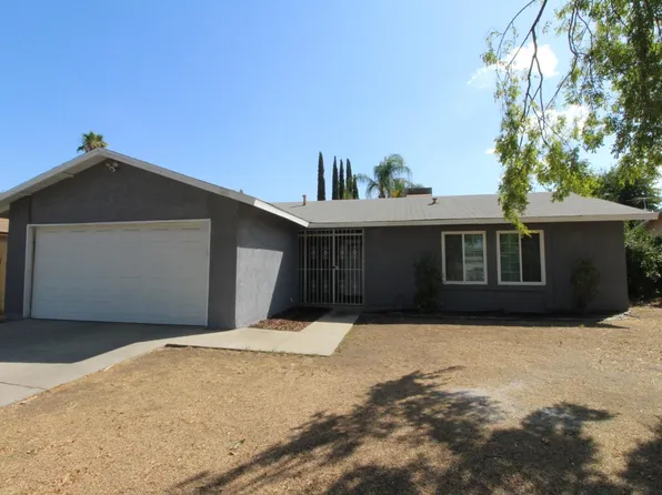 2573 S Whitney Ave, Fresno, CA 93725