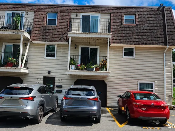 438 Blackstone Village #438, Meriden, CT 06450