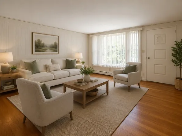 12 Melrose Ave, Dartmouth, MA 02747