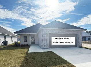60844 Fairfax Dr, Lacombe, LA 70445