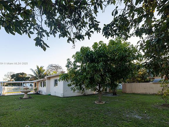 4th image of 11704 NW 11th Ave