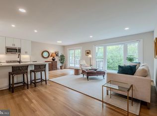 1706 Burning Tree Dr, Vienna, VA 22182