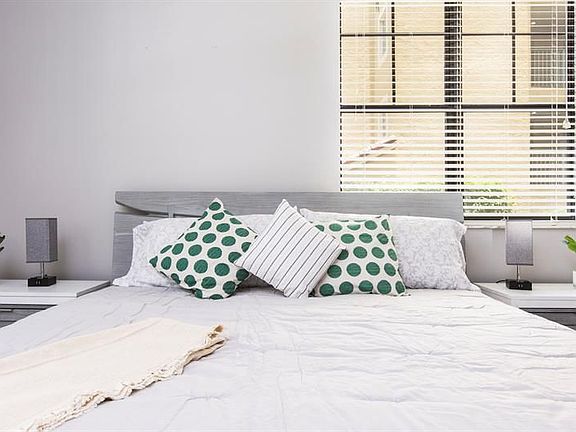 4th image of 780 S Sapodilla Ave APT 107
