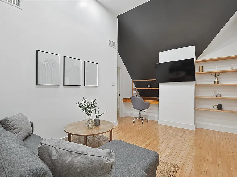 2420 Vista Glen Ln — Photo 19