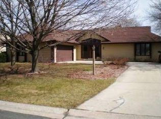 4190 S Coventry Rd, New Berlin, WI 53151