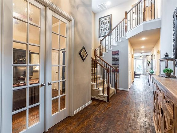 2nd image of 3505 White Water Ln
