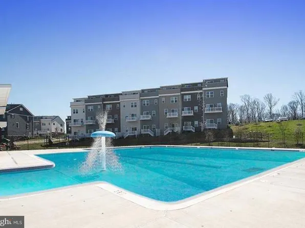 46270 Mount Allen Ter #204, Sterling, VA 20164