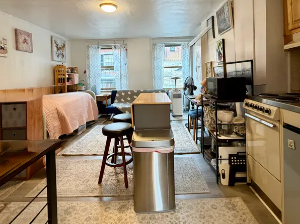 25 Pinckney St APT 3, Boston, MA 02114