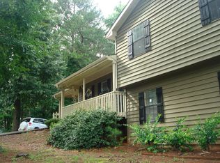 1547 Ashbrook Dr, Lawrenceville, GA 30043