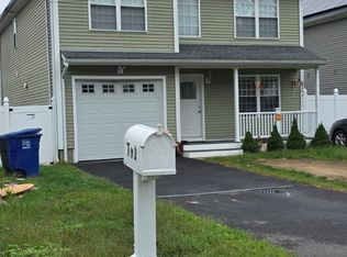 793 Pond St, Bridgeport, CT 06606