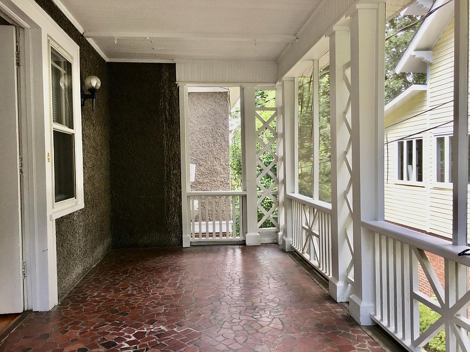 screened porch
