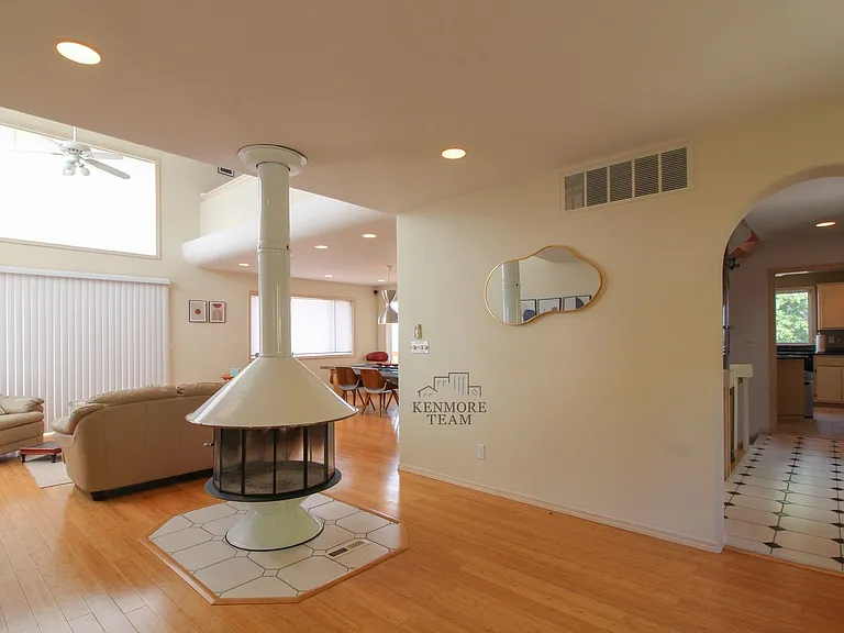 2141 N Columbia River Rd — Photo 15