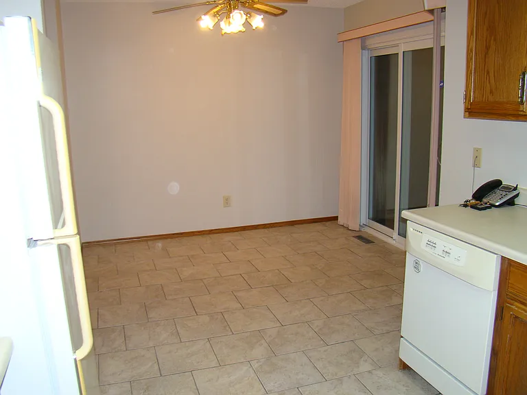 87 Millgrove Dr — Photo 13