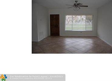 3rd image of 1350 NE 49th St