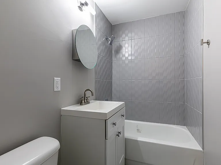 Concord Hills Apartments — Photo 10