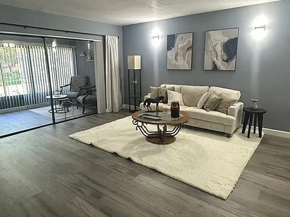 2561 Royal Pines Cir #14-B, Clearwater, FL 33763