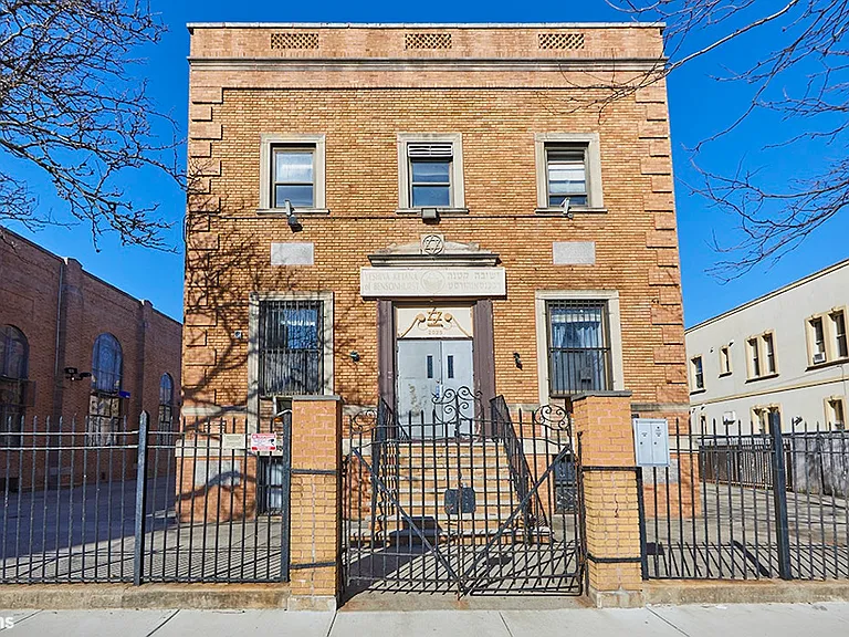 2025 67th St #SCHOOL — Photo 19