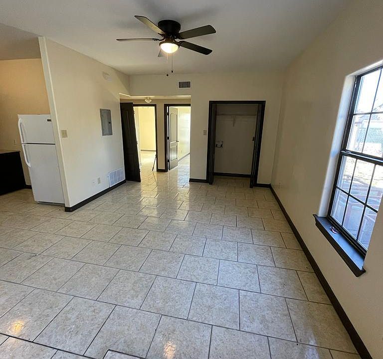1st image of 132 Alicante Dr #3
